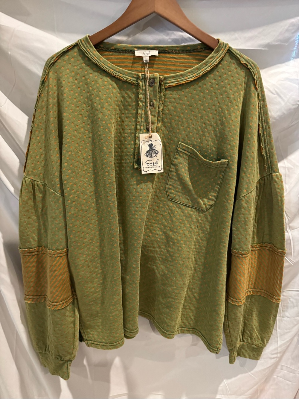 Easel  Boho Olive Green Long-Sleeve Henley Shirt with Pocket